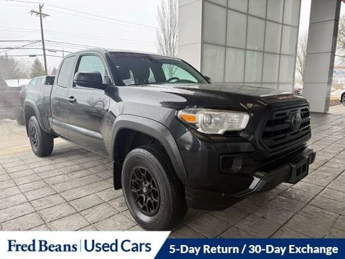 Used 2019 Toyota Tacoma SR w/ SX Package image 1