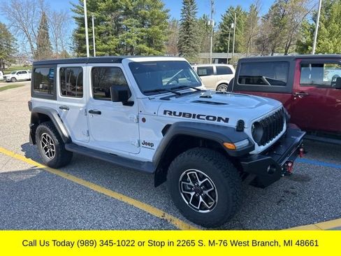 Used 2024 Jeep Wrangler Unlimited Rubicon w/ Technology Group AWD/4WD image 6