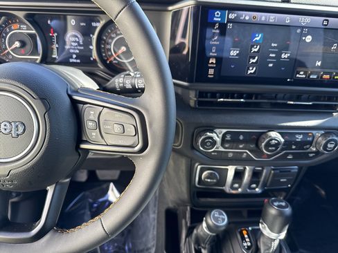 Used 2024 Jeep Wrangler Sport image 20