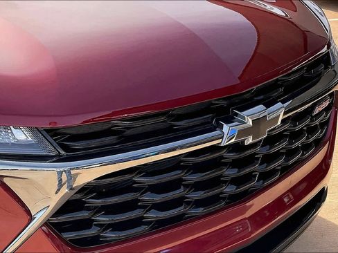 Certified 2025 Chevrolet Trax RS w/ Driver Confidence Package image 28