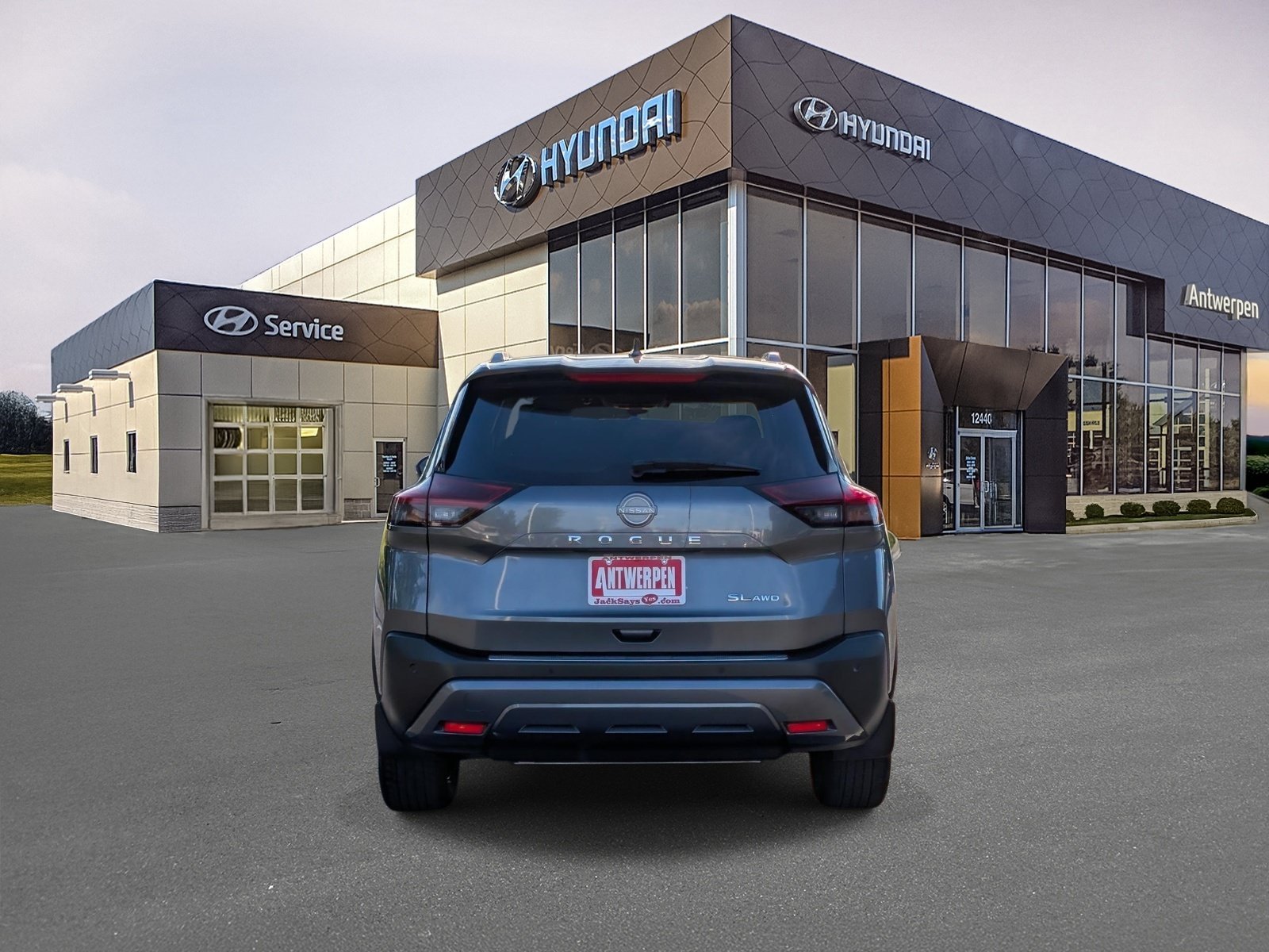 Used 2023 Nissan Rogue SL w/ SL Premium Package AWD/4WD image 4