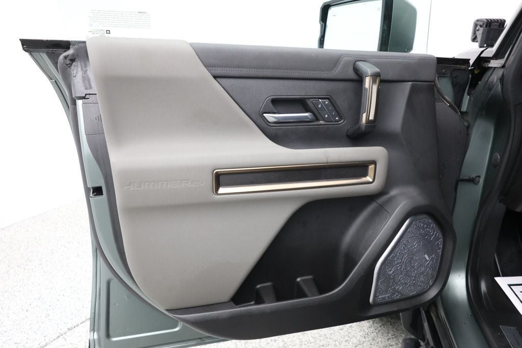 Used 2024 GMC Hummer EV 3X w/ Extreme Off-Road Package AWD/4WD image 9