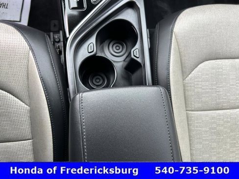 Used 2023 Kia Niro SX Touring image 38