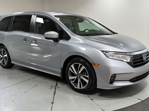 Used 2022 Honda Odyssey Touring image 3