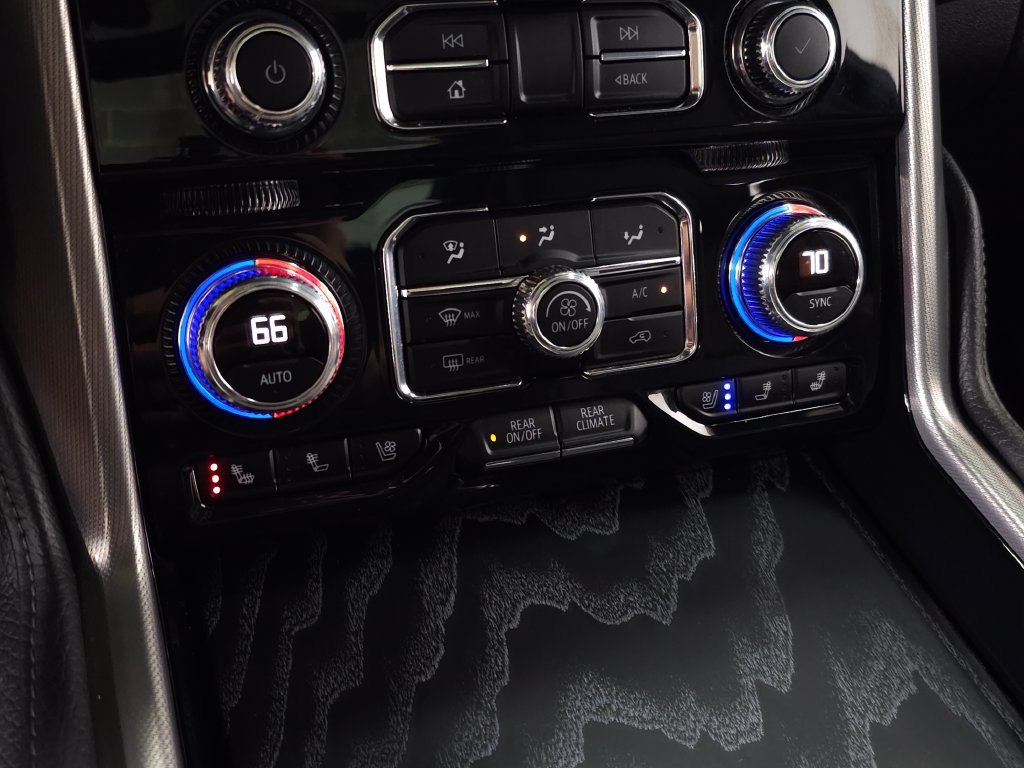 Used 2023 GMC Yukon Denali w/ LPO, Floor Liner Package AWD/4WD image 34