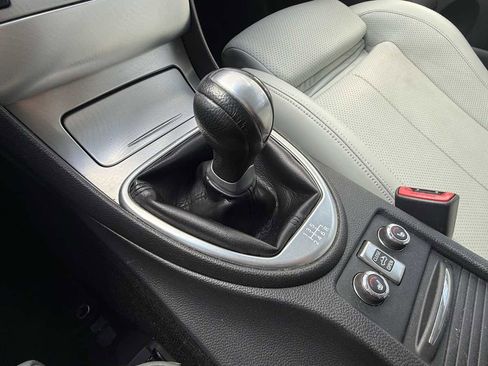 Used 2009 INFINITI G37 Sport w/ Premium Pkg image 19