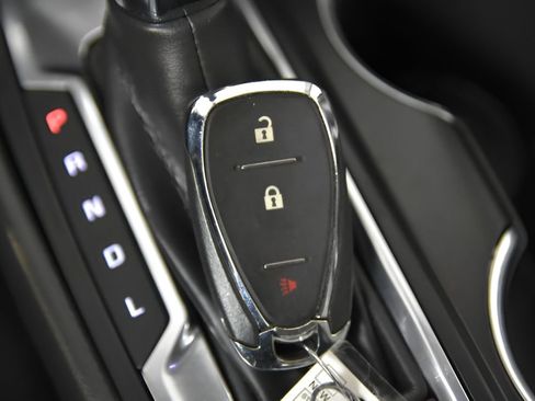 Used 2023 Chevrolet Equinox LS AWD/4WD image 30