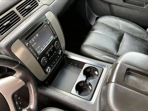 Used 2013 Chevrolet Silverado 2500 LTZ w/ LTZ Plus Package AWD/4WD image 11