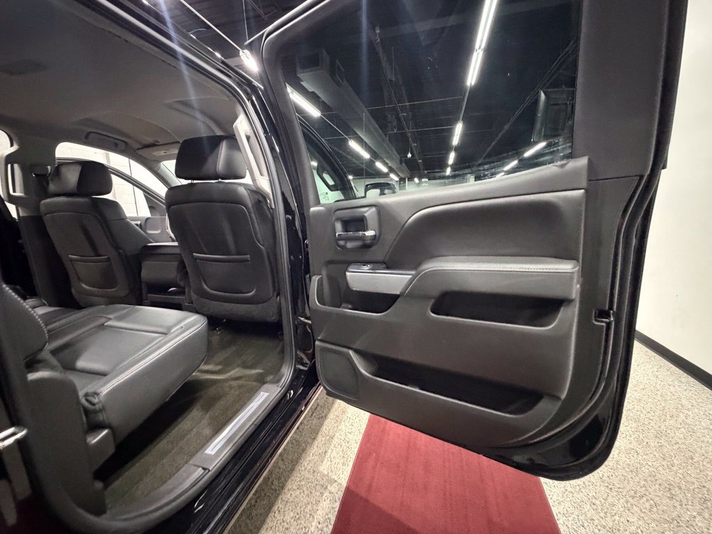 Used 2015 Chevrolet Silverado 1500 LT w/ Custom Sport Edition AWD/4WD image 32