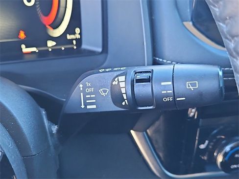 Used 2021 Nissan Rogue Platinum image 23