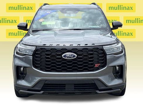 Certified 2025 Ford Explorer ST AWD/4WD image 16