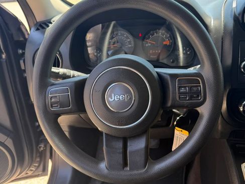 Used 2014 Jeep Patriot Sport w/ Power Value Group FWD image 18