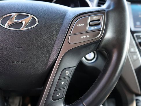 Used 2017 Hyundai Santa Fe Sport image 29