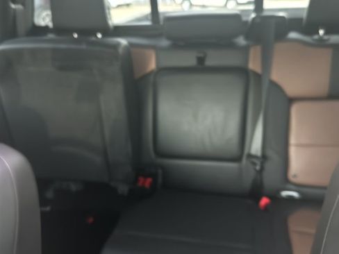 Used 2022 Chevrolet Silverado 2500 High Country w/ Technology Package image 16