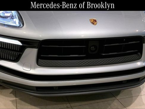 Used 2025 Porsche Macan S AWD/4WD image 30