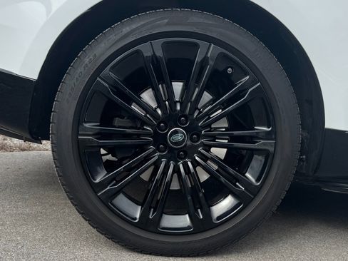 Used 2024 Land Rover Range Rover Long Wheelbase Autobiography image 79