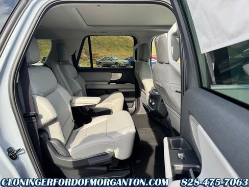 New 2025 Ford Expedition Max Active image 18