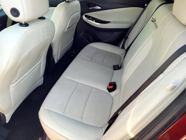 Used 2022 Buick Encore GX Essence w/ Experience Buick Package FWD image 12