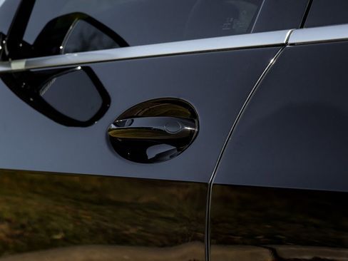 Used 2021 BMW X5 xDrive40i w/ Executive Package image 46