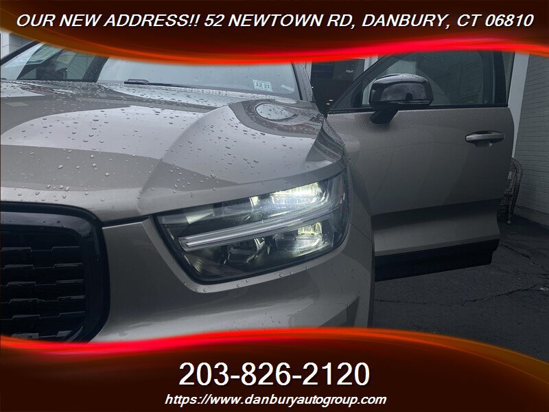Used 2022 Volvo XC40 T5 R-Design AWD/4WD image 10