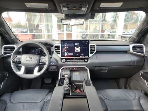 Certified 2024 Toyota Sequoia Platinum image 22