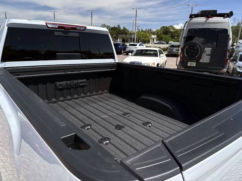 Used 2026 GMC Sierra 2500 Denali Ultimate AWD/4WD image 10