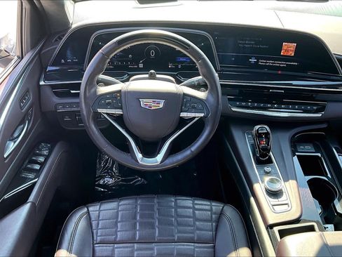 Used 2023 Cadillac Escalade ESV Premium Luxury Platinum w/ LPO, Radiant Package AWD/4WD image 5