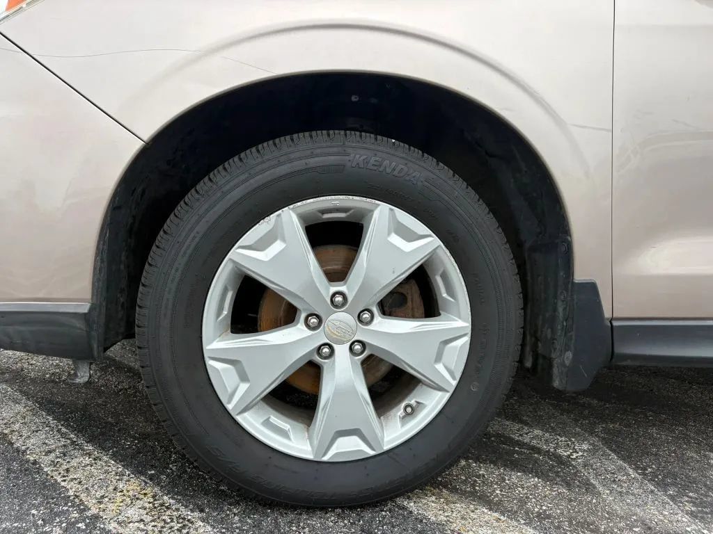 Used 2015 Subaru Forester 2.5i w/ Alloy Wheel Package AWD/4WD image 23