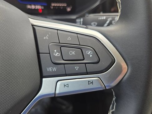 Certified 2023 Volkswagen Taos S FWD image 25
