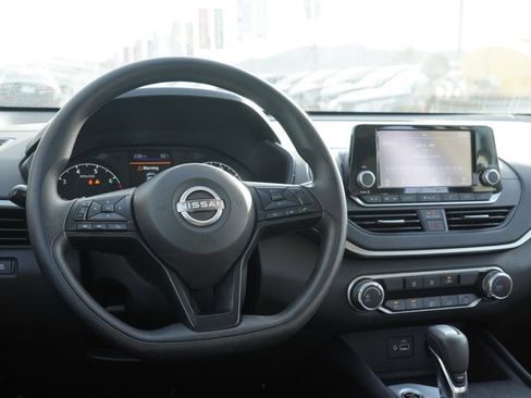 Certified 2024 Nissan Altima 2.5 S image 20