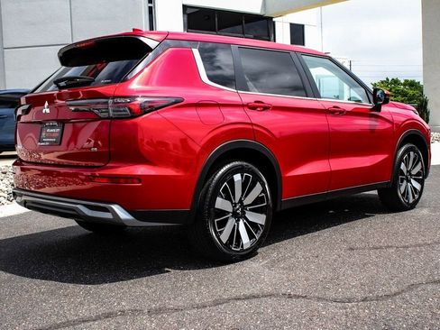 New 2025 Mitsubishi Outlander SE AWD/4WD image 6