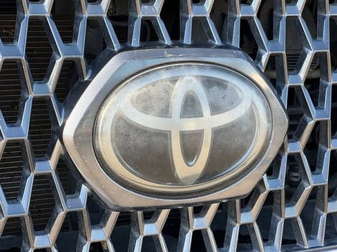 Used 2019 Toyota Tacoma TRD Sport w/ Technology Package AWD/4WD image 36