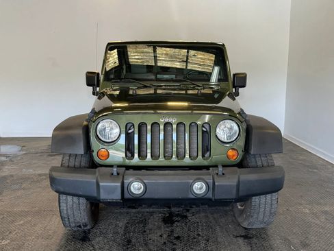 Used 2009 Jeep Wrangler X AWD/4WD image 2
