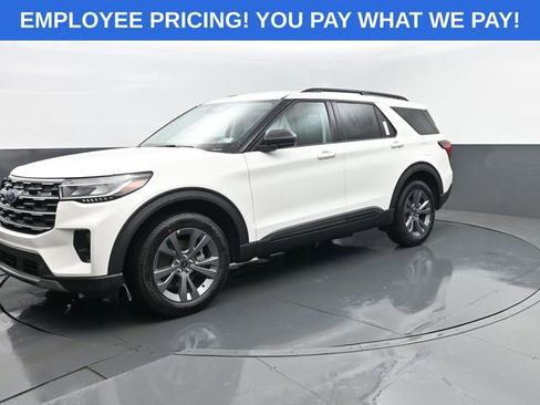 New 2026 Ford Explorer Active w/ Active Comfort Package AWD/4WD image 2