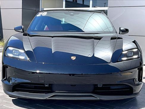 Used 2025 Porsche Taycan RWD image 2