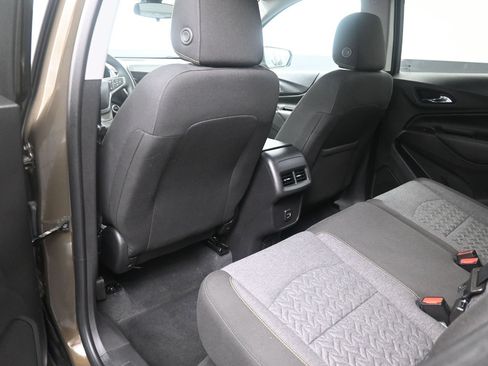 Used 2023 Chevrolet Equinox LT AWD/4WD image 13