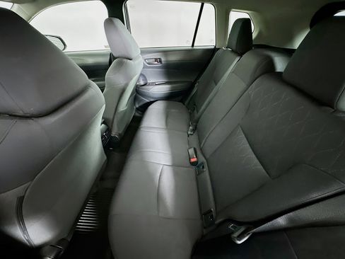 Used 2024 Toyota Corolla Cross LE image 29