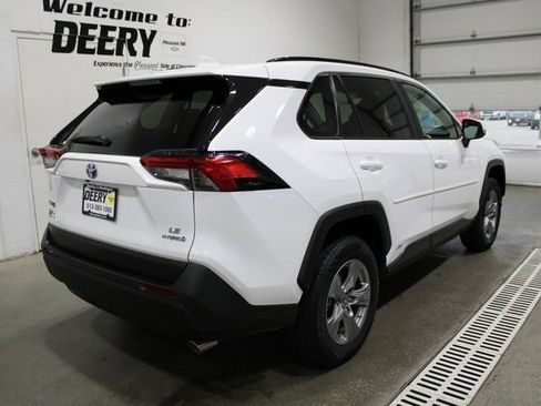 Used 2024 Toyota RAV4 LE image 23