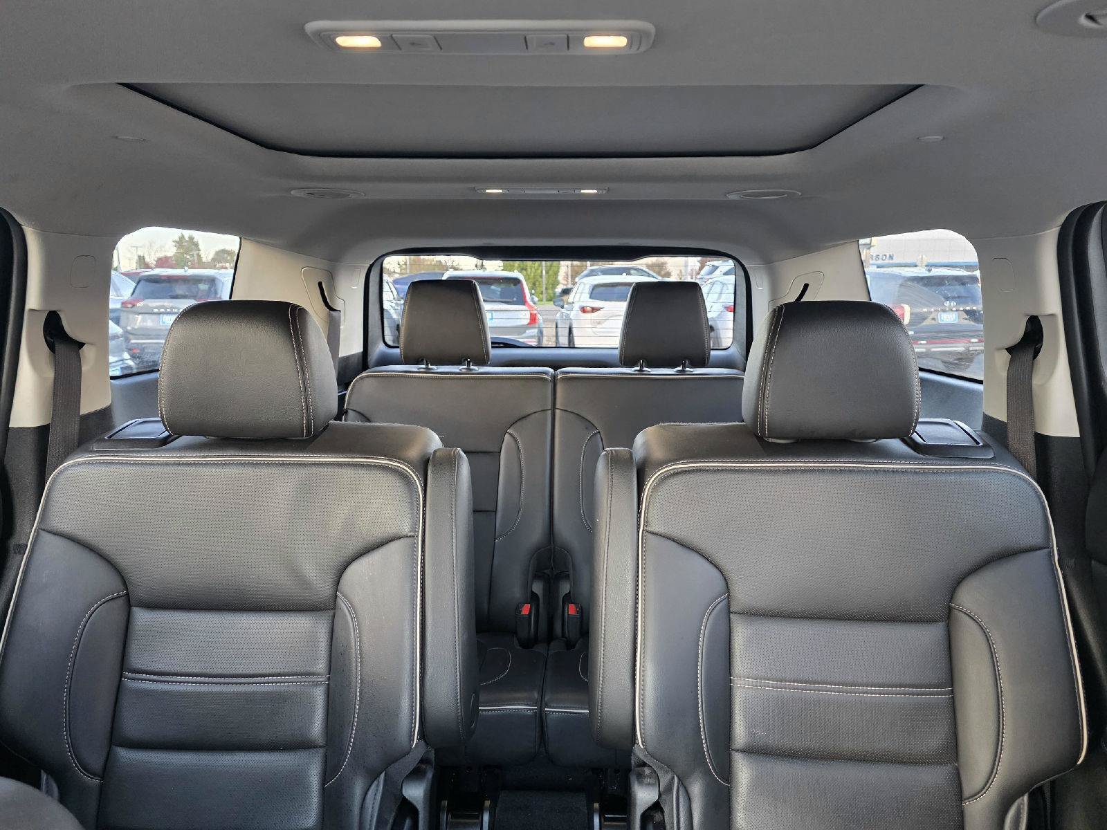 Used 2023 GMC Acadia Denali w/ Denali Ultimate Package AWD/4WD image 18