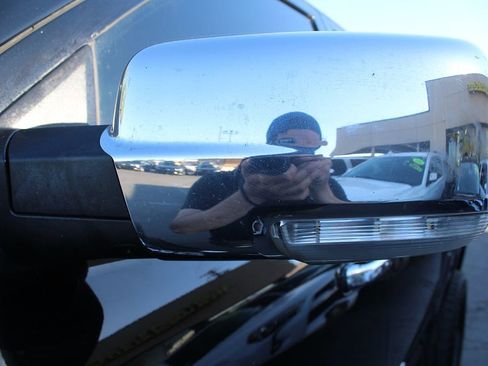 Used 2014 RAM 1500 Laramie w/ Convenience Group image 13