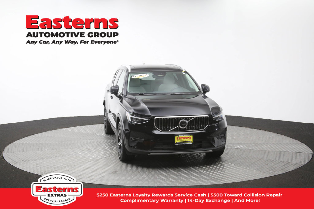 Used 2023 Volvo XC40 B5 Plus AWD/4WD image 53