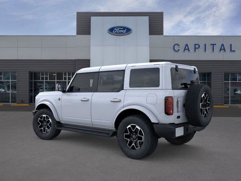 New 2025 Ford Bronco Outer Banks image 4