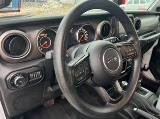 Used 2020 Jeep Wrangler Sport video 3