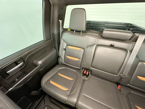 Used 2022 GMC Sierra 2500 AT4 w/ Gooseneck/5TH Wheel Package AWD/4WD image 12