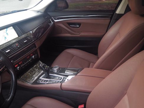 Used 2016 BMW 535i xDrive Sedan w/ Driver Assistance Package image 11