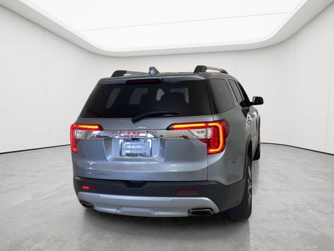 Used 2023 GMC Acadia SLT w/ LPO, Floor Liner Package FWD image 6