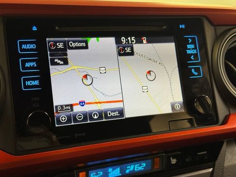 Used 2017 Toyota Tacoma TRD Sport w/ Premium & Technology Package AWD/4WD image 48