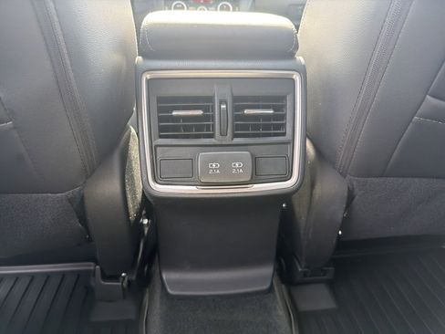 Used 2019 Subaru Forester Limited w/ Popular Package #3 image 6