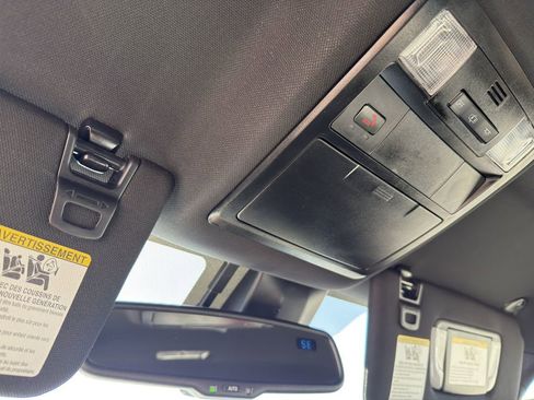 Used 2022 Toyota Tacoma TRD Sport w/ Technology Package image 30