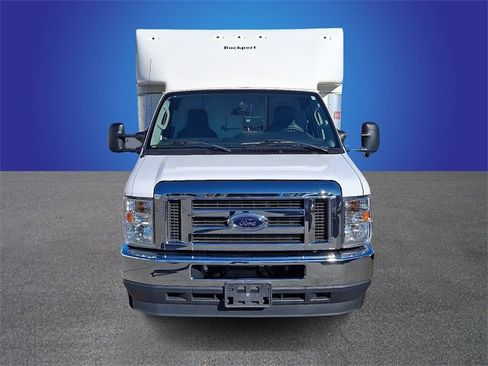 Used 2022 Ford E-350 and Econoline 350 Super Duty w/ Power Windows & Locks Group image 2